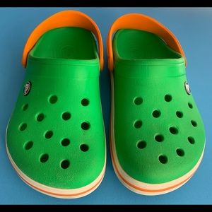 Crocs size 3 kids green and orange like new!